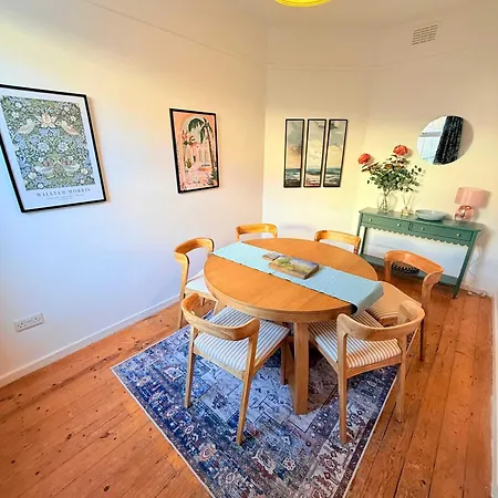 Nyaraló Bright Beautiful House In