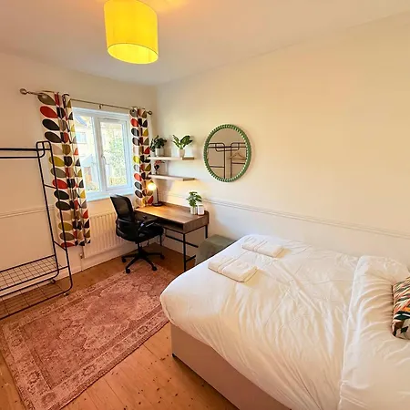 Casa vacanze Bright Beautiful House In *